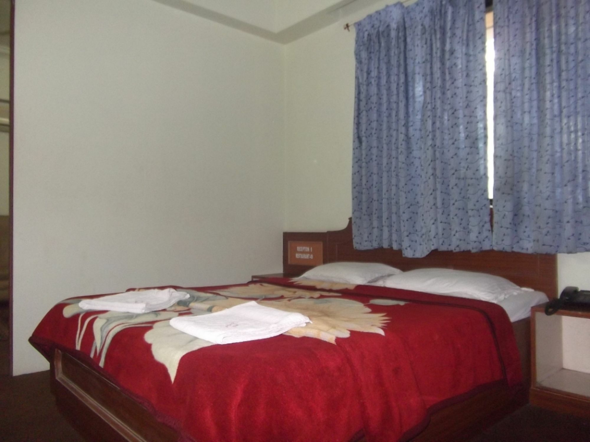 Hotel Ravikant Púna Kültér fotó